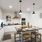 80 - Peace House דירה