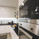 80 - Peace House דירה